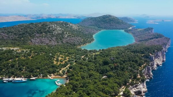 Zadar: Kornati Boat Trip With Lunch and Swim Stops - Exploring Zadar Before Departure