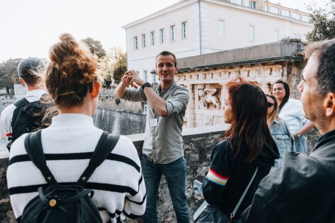 Zadar: Old Town Walking Tour - Local Cultural Insights