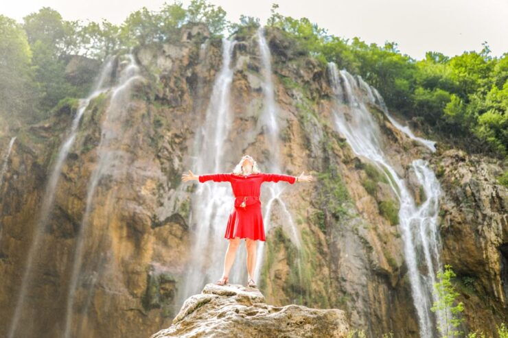 Zadar: Plitvice Lakes Full-Day Guided Tour With a Boat Ride - Experience Highlights
