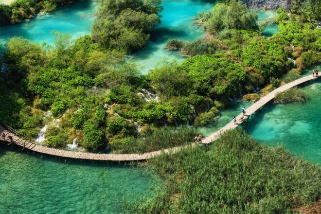 Zadar: Plitvice Lakes: Transfer Tour With Pro Photographer - Photography Services