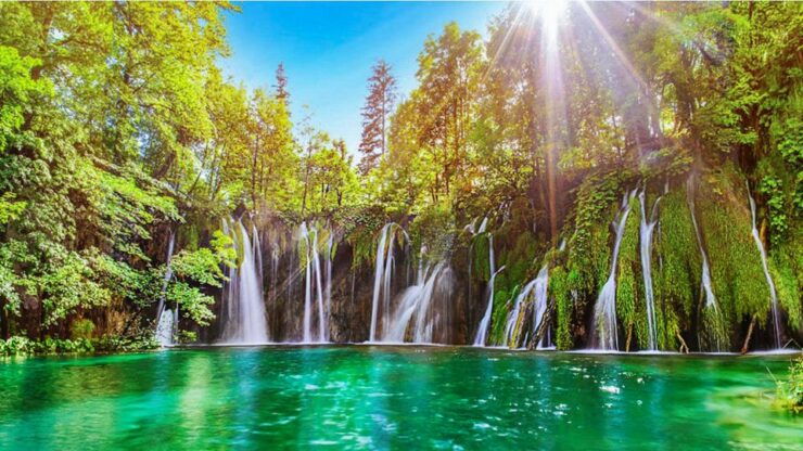 Zadar: Plitvice Lakes With Boat Ride and Zadar Old Town Tour - Plitvice Lakes National Park