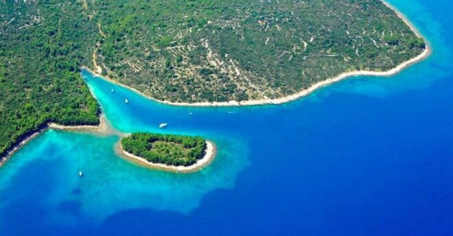 Zadar: Private Full Day Five Star Boat Tour - Island of Iž