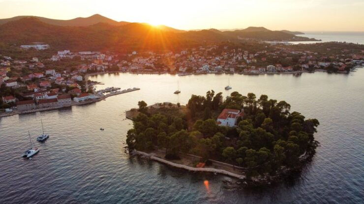 Zadar: Speedboat Tour to Ugljan, Osljak, and Galevac - Tour Highlights