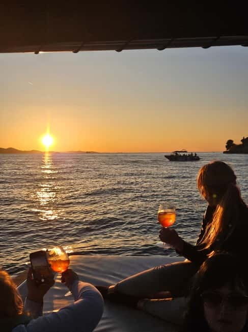 Zadar: Sunset Boat Tour with Aperol Spritz - Good To Know