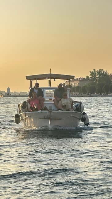 Zadar: Sunset boat tour with champagne - FAQ