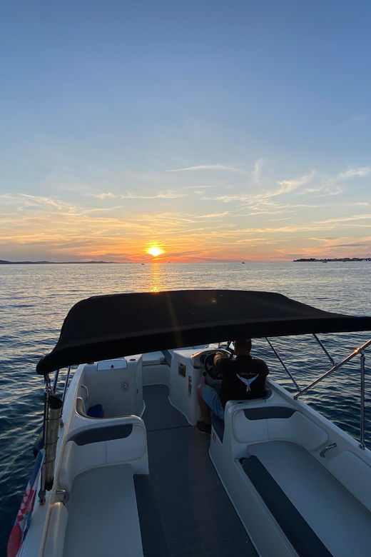 Zadar: Sunset Boat Tour with Unlimited Drinks - Good To Know