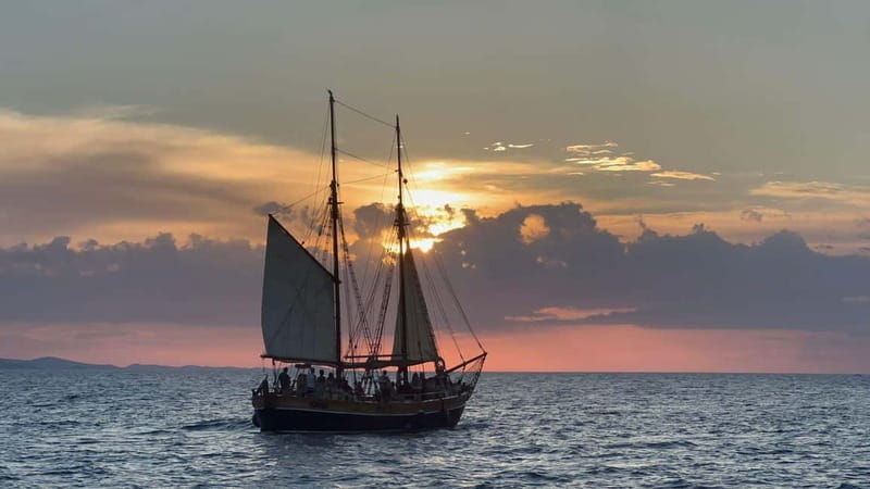 Zadar: Sunset Cruise on Traditional Boat with Wine - Good To Know