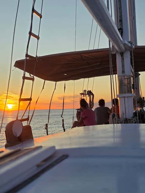 Zadar: Sunset Cruise with unlimited champagne - Good To Know