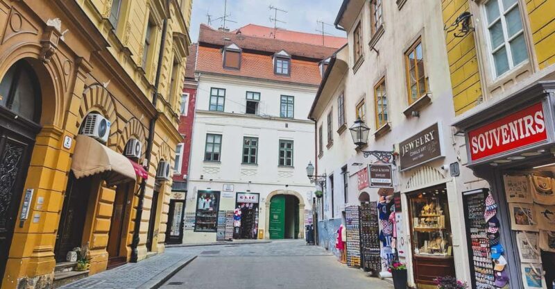 Zagreb: Explore with an Art Historian Private Walking Tour - FAQ