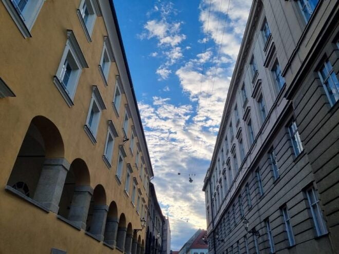 Zagreb: Highlights Tour With a Master of Art History - Accessibility Information