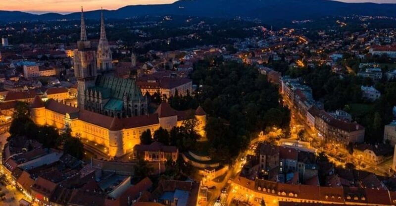 Zagreb : Highlights Walking Tour With A Guide - Good To Know