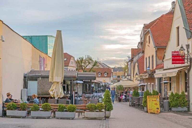 Zagreb: Private Customizable Walking Tour - FAQs