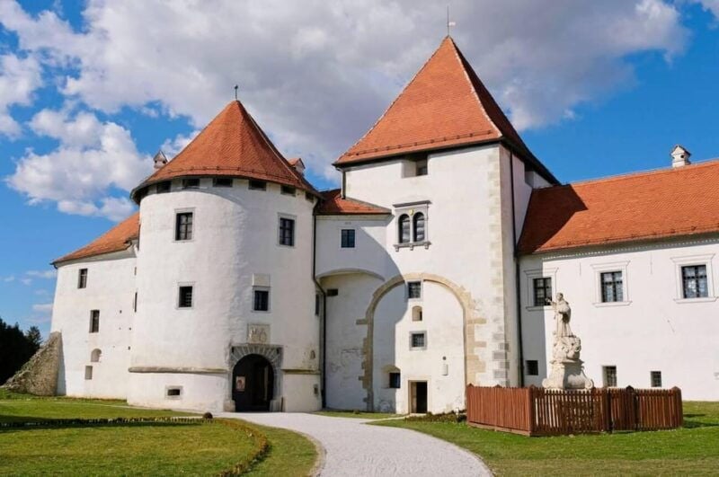 Zagreb: Private day trip to Varadin & Trakoan Castle - Good To Know