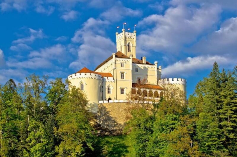 Zagreb: Private day trip to Varadin & Trakoan Castle - Exploring Trakoan Castle: Croatias’ Medieval Treasure