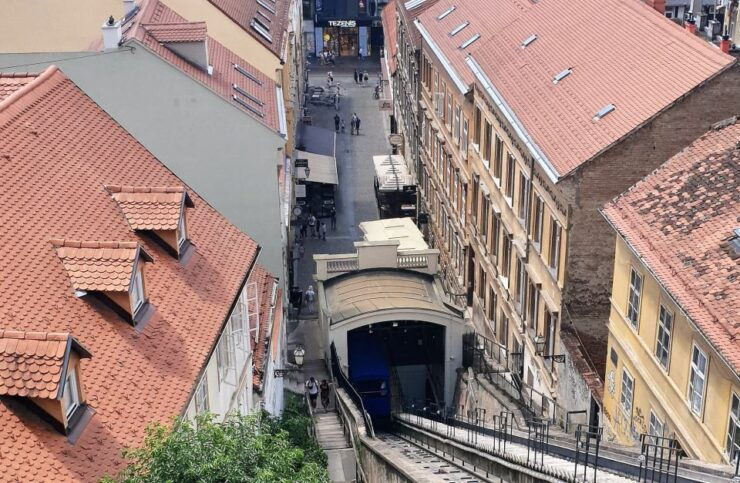 Zagreb: Private Food and History Walking Tour With Tastings - Culinary Tastings