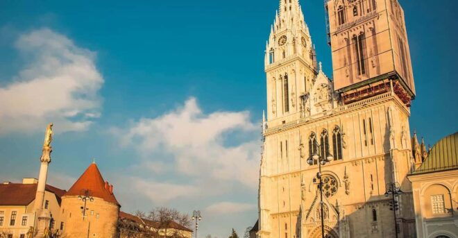 Zagreb: Private Guided Walking Tour With Local Guide - Experience and Insights