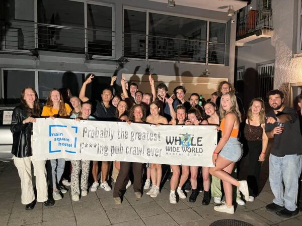 Zagreb: Pub Crawl, 1-Hour of Unlimited Drinks, & Club Entry - Meeting Point and Directions
