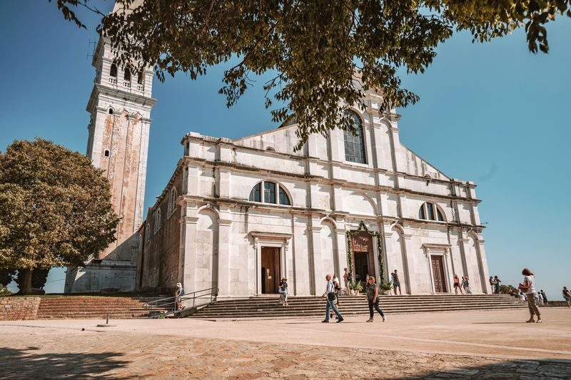 Zagreb Pula and Rovinj Old Town Full-Day Guided Tour - What the price covers, and what it doesn’t tell you