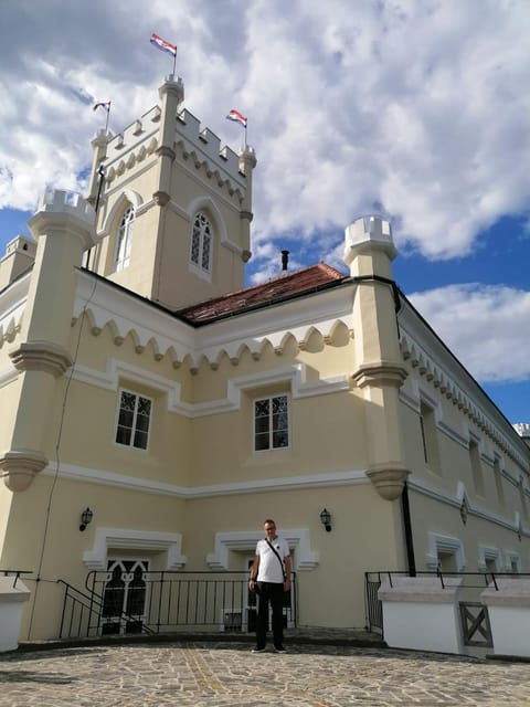 Zagreb: Trakošćan Castle Transfer - Transportation and Comfort