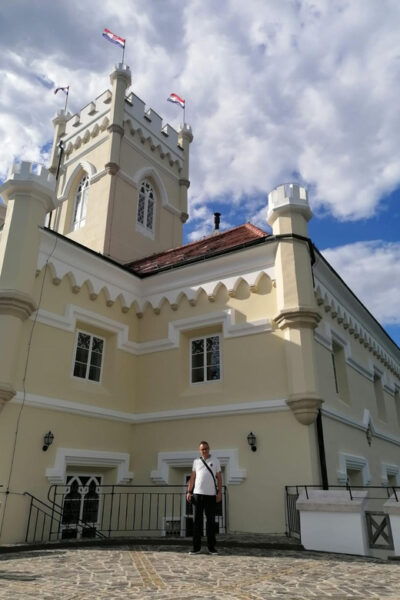 Zagreb: Trakošćan Castle Transfer - English-Speaking Drivers