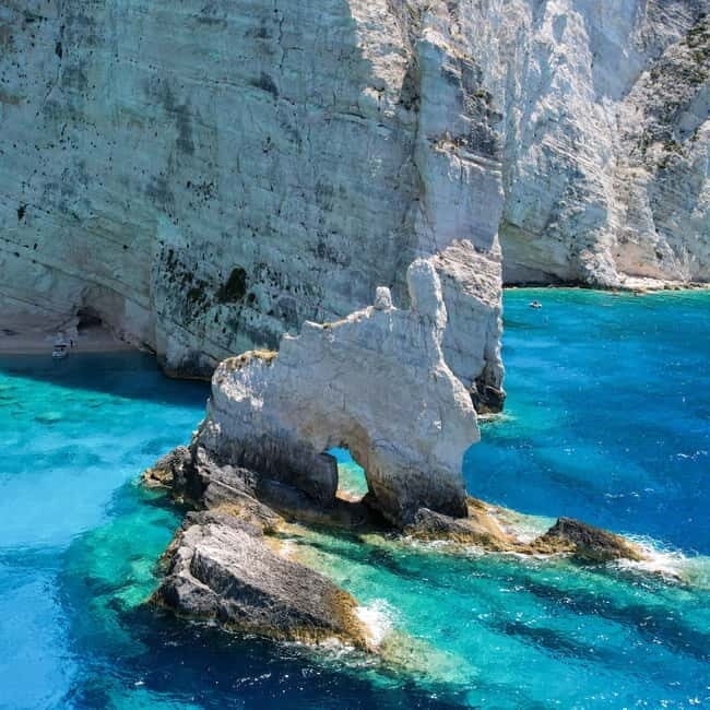 Zakinthos: Shipwreck Beach and Blue Caves Land and Sea Tour - Who Will Love This Tour?  
