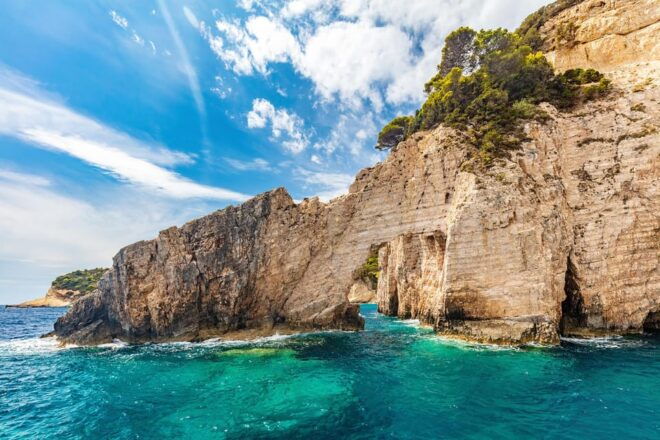 Zakynthos: Boat Tour to Mizithres, Caves and Hidden Gems - Accessibility and Meeting Point