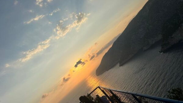 Zakynthos: Highlights Tour Xigia Shipwrek Dinner in Kampi - Xigia Beach