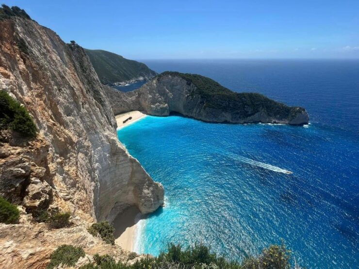 Zakynthos: Shipwreck, Blue Caves & Xigia Beach Cruise - Experience Highlights