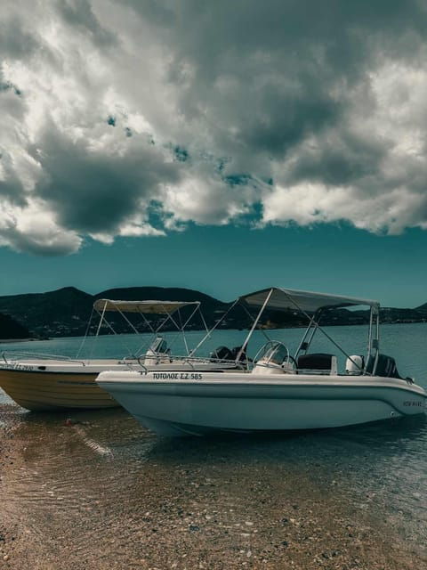 Zakynthos:Private Self Drive or With Captain Speedboats - Self Drive Vs. With Captain