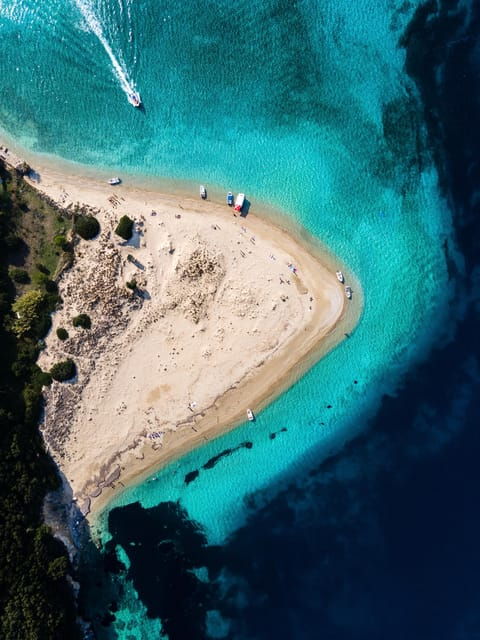 Zante Private Boat: Keri Cave, Mizitres, Cave of Love (max7) - Included Amenities