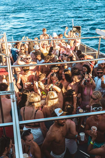 Zante: Pukka up Boat Party - What to Expect