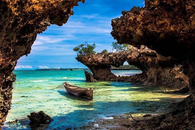 Zanzibar Full Day Safari Blue Tour; Kwale Island & Sandbank Picnic. - Maximum Group Size