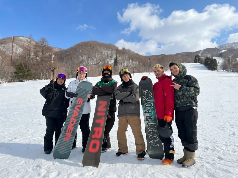 Zao Onsen Ski Lesson with Gear / Chinese Private Group (1-4) - Why ski at Zao Onsen