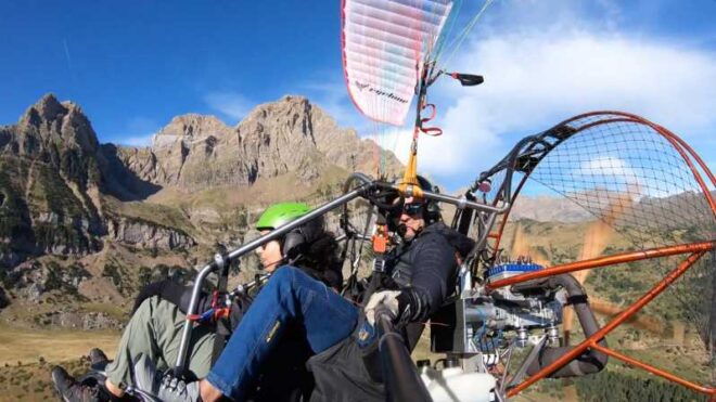 Zaragoza: Aragonese Paragliding Experience - Inclusions and Equipment