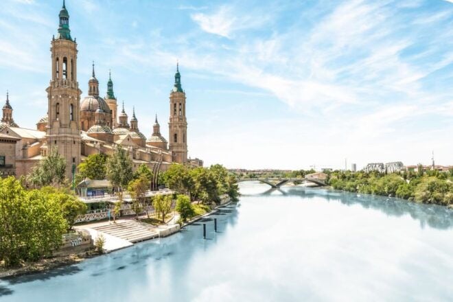 Zaragoza: City Exploration Game and Tour - Frequently Asked Questions