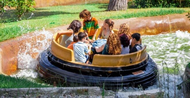 Zaragoza: Combo Amusement Park and Aquarium Entry Ticket - Experience Highlights