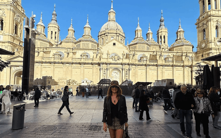Zaragoza: Complete Tour, One Thousand and One Nights Experience With Dinner - Indulging in Local Cuisine and Tapas