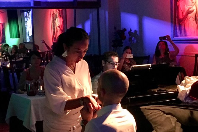 Zarzuela Opera and Dinner at La Castafiore Restaurant in Madrid - Atmosphere and Entertainment