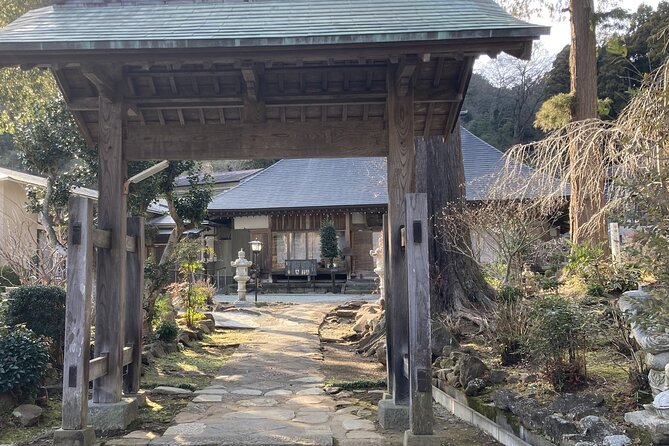 Zazen Meditation,Shojin Ryori and Tea Ceremony in a Temple - Guide Information