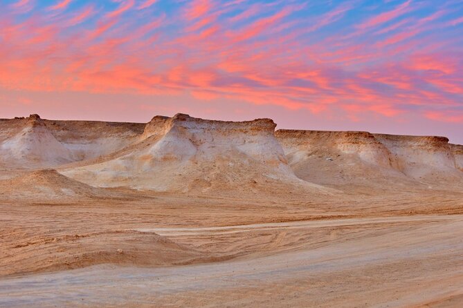 Zekreet Rock Formation, Richard Serra Tour & Camel Race Tour - Zekreet Rock Formation