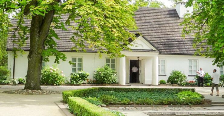 Zelazowa Wola: Frederic Chopin Half-Day Private Tour - Booking Details