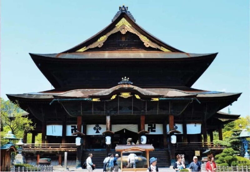 Zenkoji Tour and Tea Experience with 'Shukubo' Temple Stay - Good To Know:
