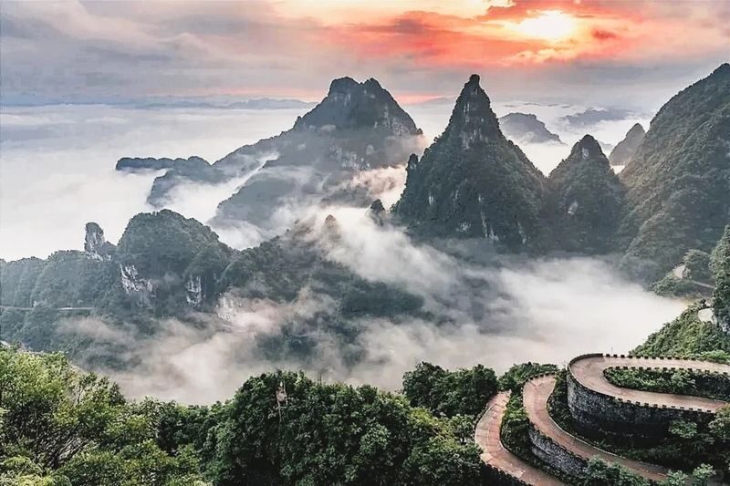 Zhangjiajie 3-Day Tour: Huangshizhai + Tianmen Mountain + Bailong Elevator - Day 3: Yuanjiajie, the Bailong Elevator and Ten-Mile Gallery