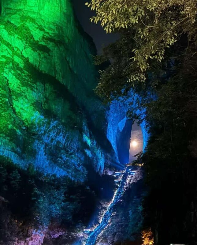 Zhangjiajie Day Tour: Avatar Mountain & Tianmen Night Views - Good To Know