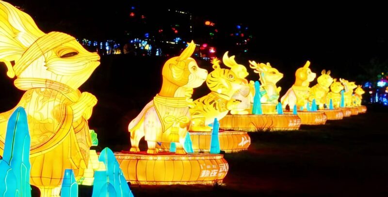 Zhangjiajie Night Sightseeing Tour with Dinner or Massage - Customization and Ending Your Night