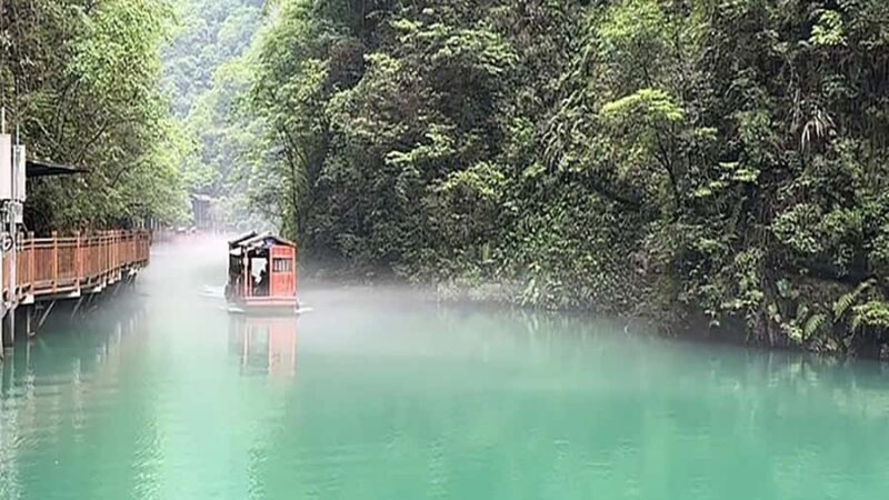 Zhangjiajie: Private Tour with Glass Bridge & Boat Ride - FAQs