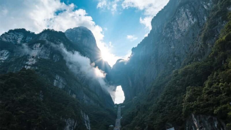 Zhangjiajie: Tianmen Mountain & 72 Qilou Street Day Tour - Good To Know