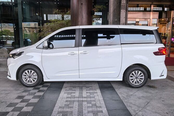 Zhangjiajie to Fenghuang Stop at Furong Town or Vice Versa - Good To Know