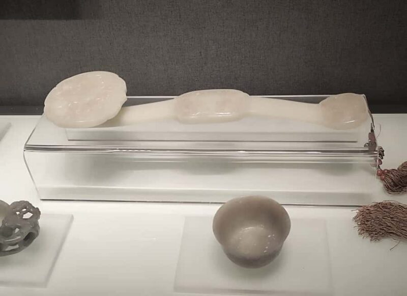 Zhengzhou: Henan Museum Guided Tour with Entry Ticket - Who Should Consider This Tour?