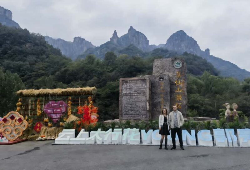 Zhengzhou to Guoliang village and Wanxian Mountain day tour - Discovering the Wonders of Zhengzhou to Guoliang Village and Wanxian Mountain in a Day